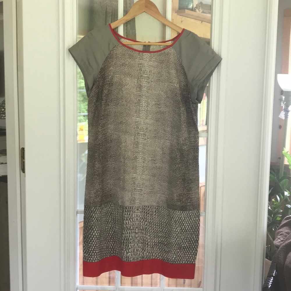 Kenneth Cole short sleeved dress